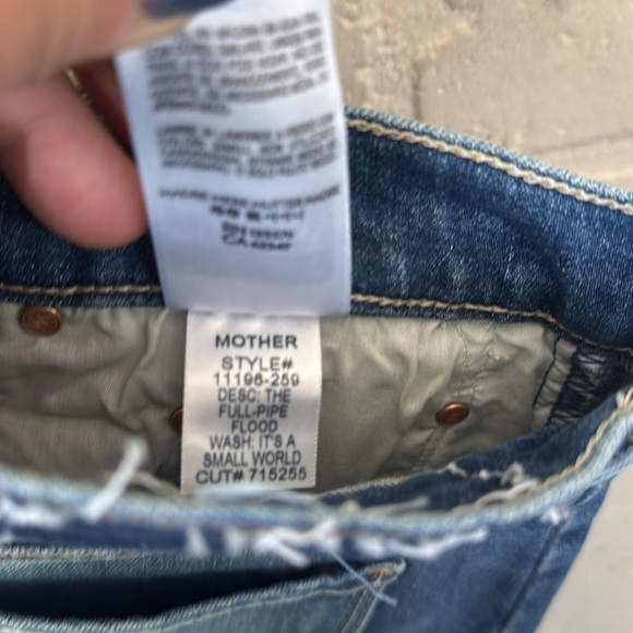 Mother full pipe flood jeans denim Blue it’s a small world NWT size 32 - Picture 9 of 12